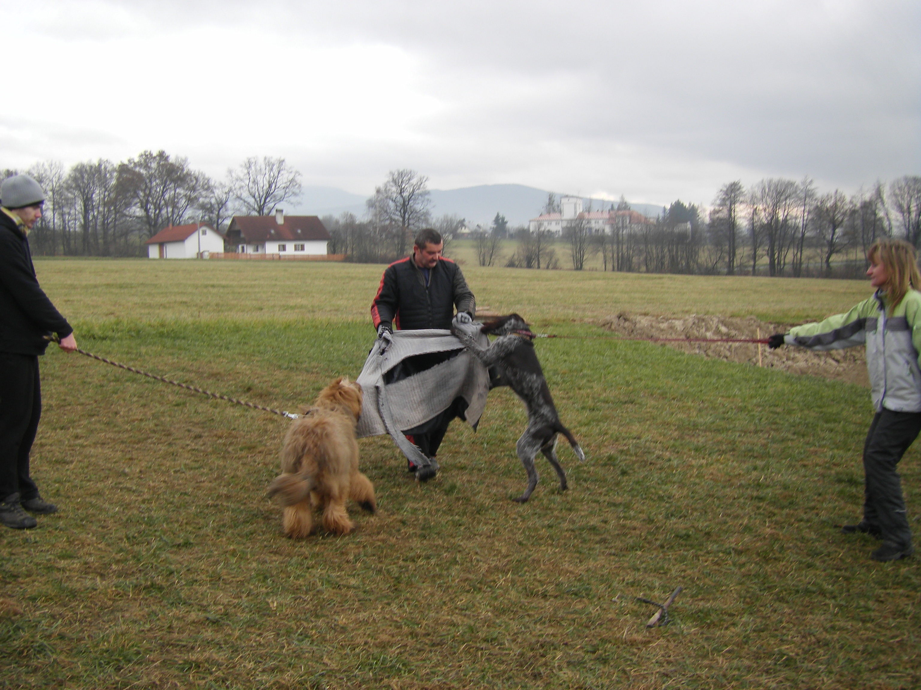 SOBOTA 3.12.2011 OBRANA 102